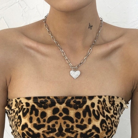 Full Of Love Rhinestone Heart Chain Link Necklace Gold Or Silver NEW - Picture 8 of 10